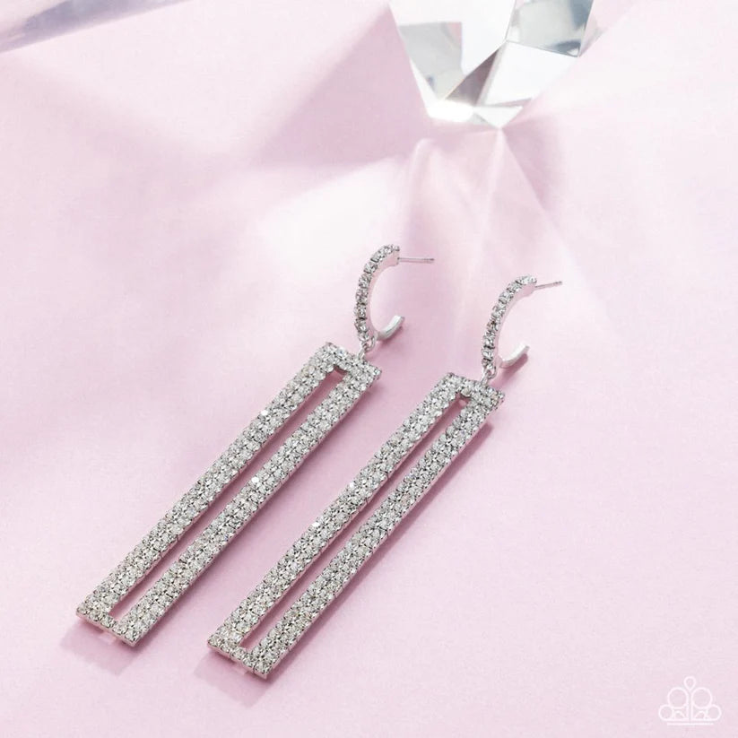 Paparazzi - Elongated Ease - White Earrings #2020