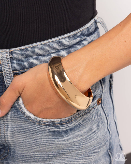 Paparazzi - Rainy Refulgence - Gold Bracelets #B197