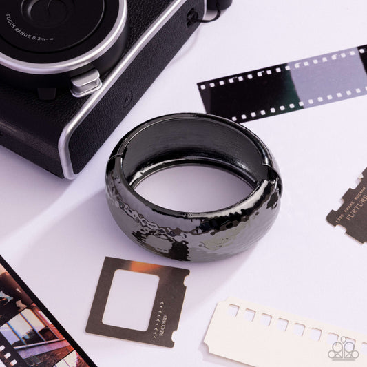 Paparazzi - Hammered Hassle - Black Bracelets #0962