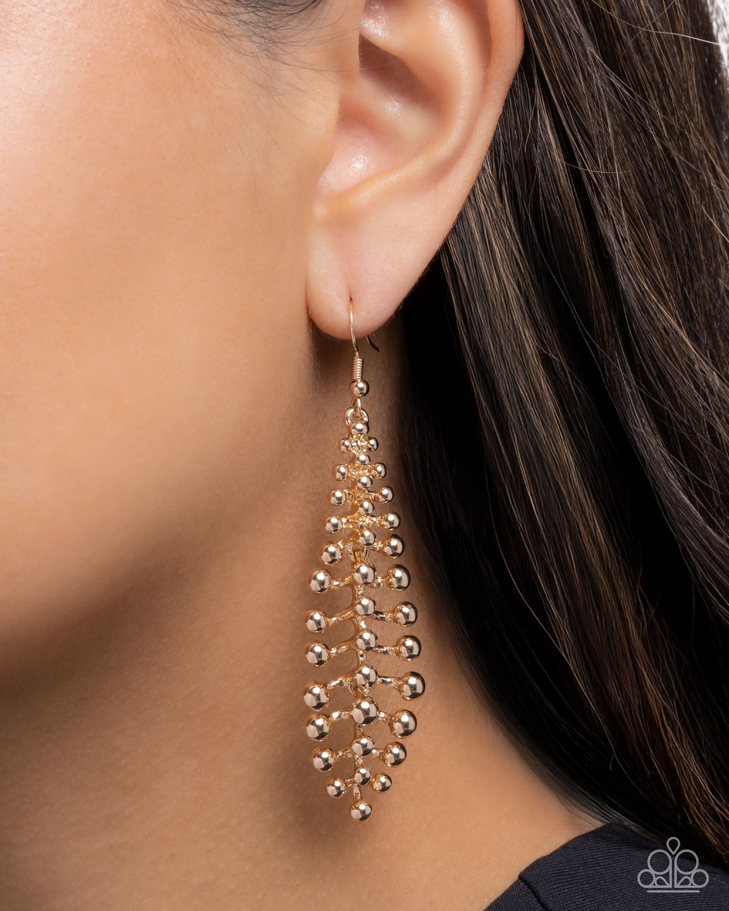 Paparazzi - Seize the Studs - Gold Earrings #2495