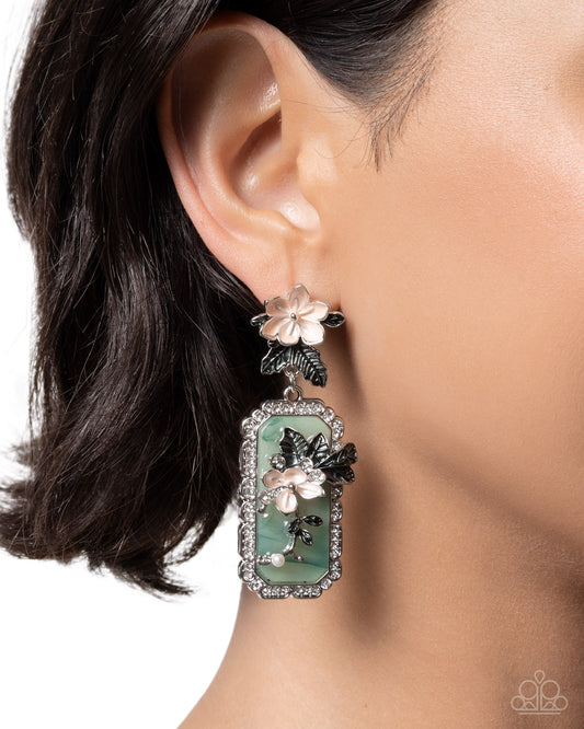Paparazzi - Pristine Portrait - Green Earrings #0859