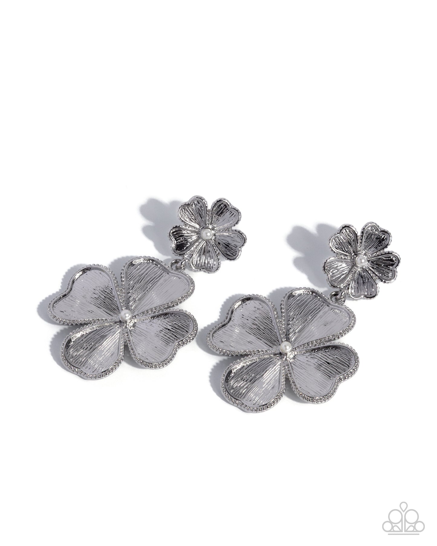 Paparazzi - Fancy Fortune - White Earrings #0815