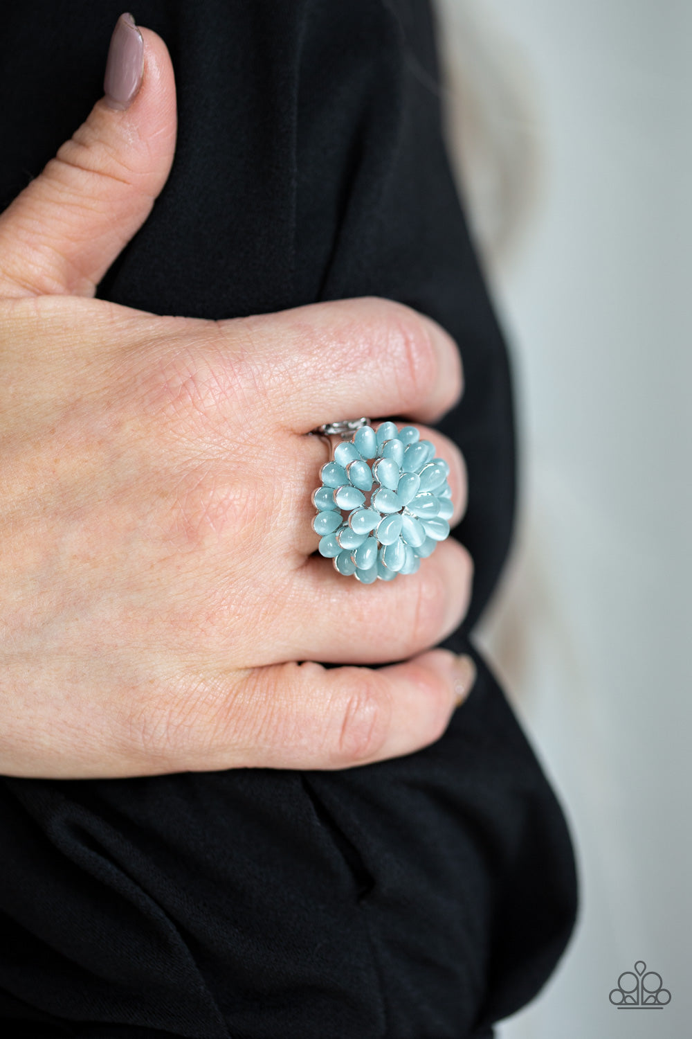 Paparazzi - Bloomin Bloomer - Blue Rings #R036