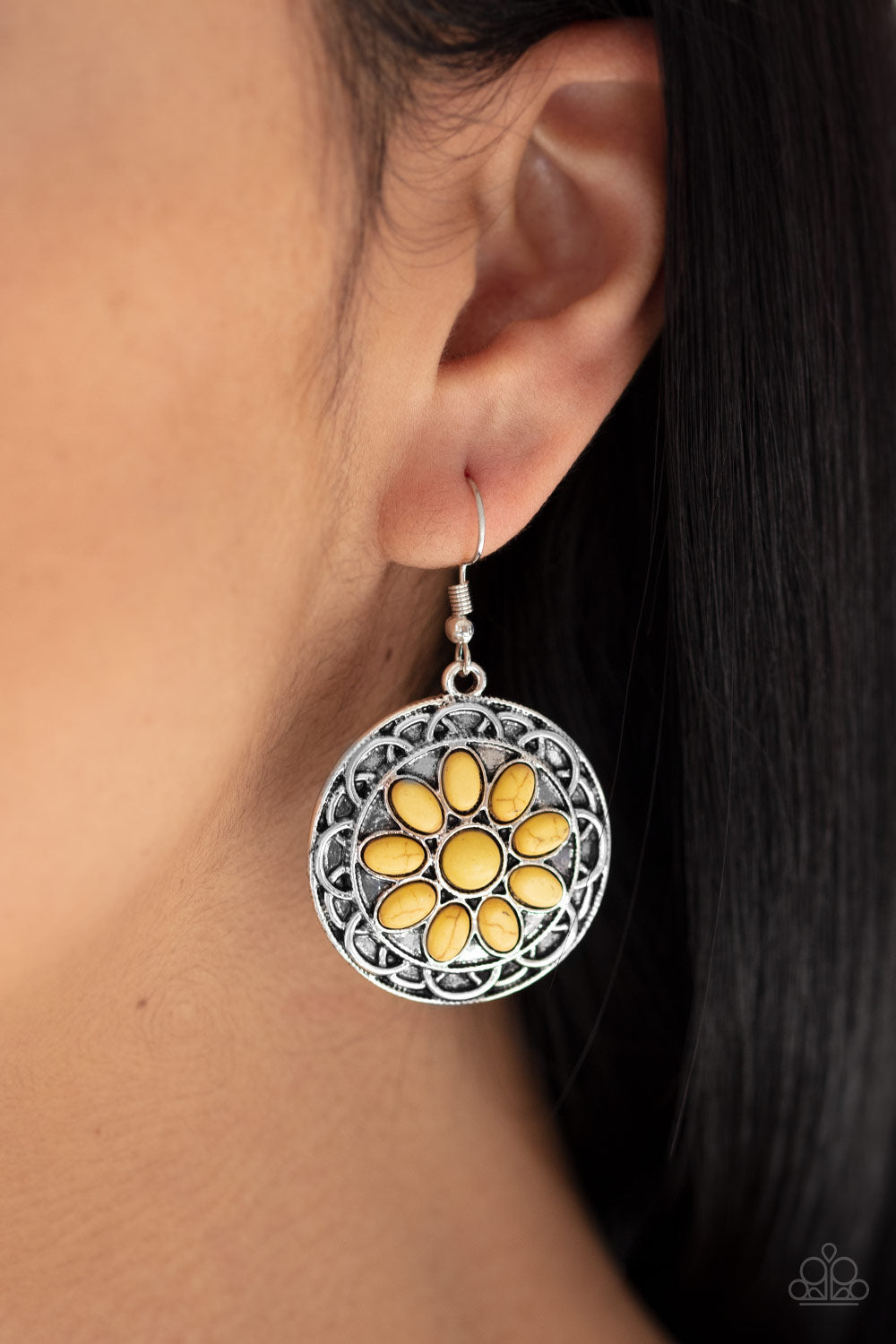 Paparazzi - Mesa Oasis - Yellow Earrings  O/D #002