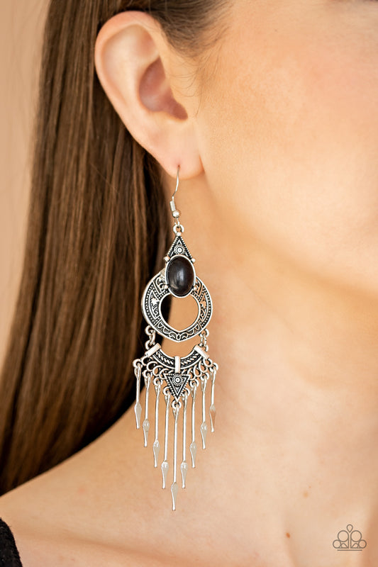 Paparazzi - Southern Spearhead - Black Earrings #2093