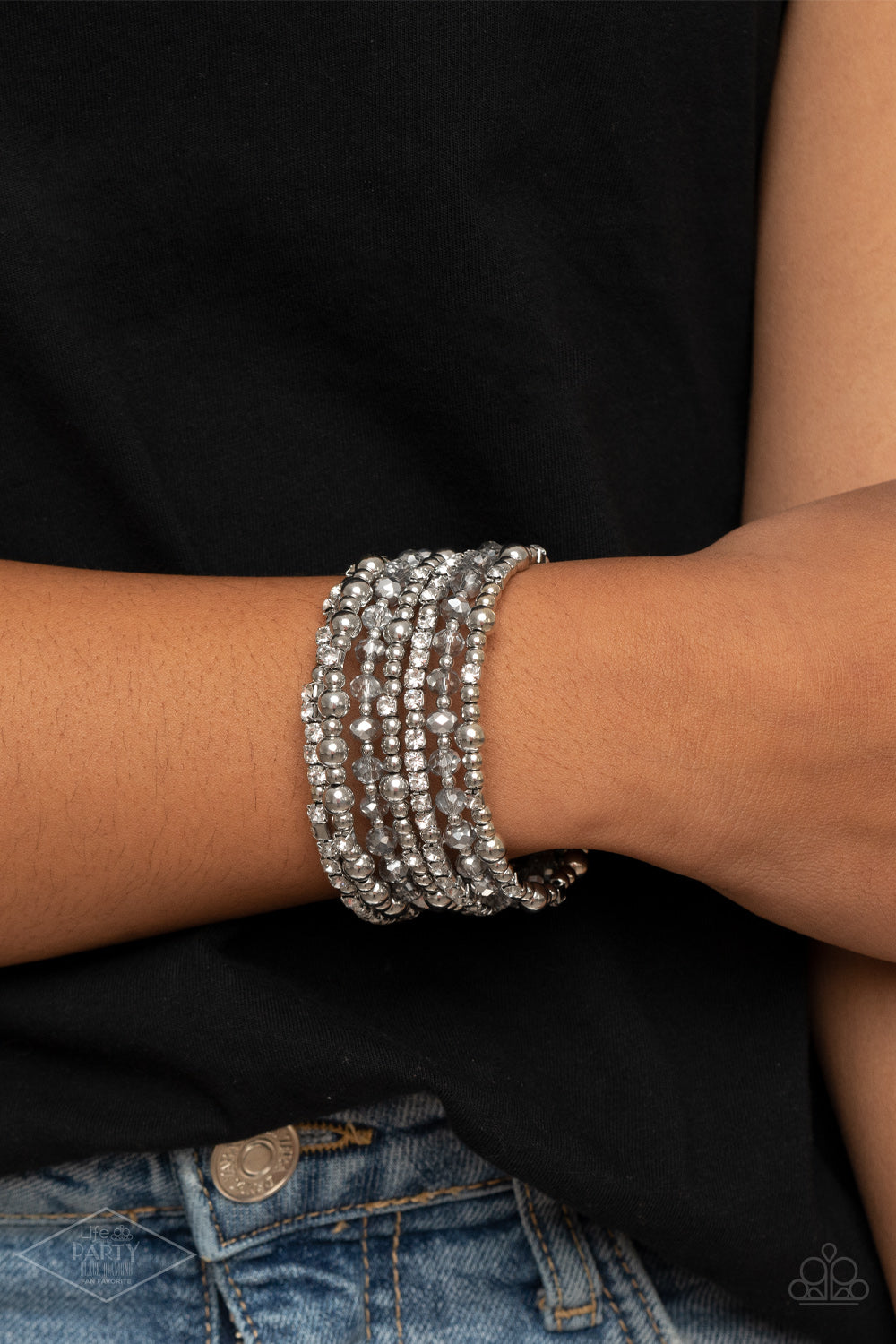 Paparazzi - ICE Knowing You - Silver Bracelet #B244