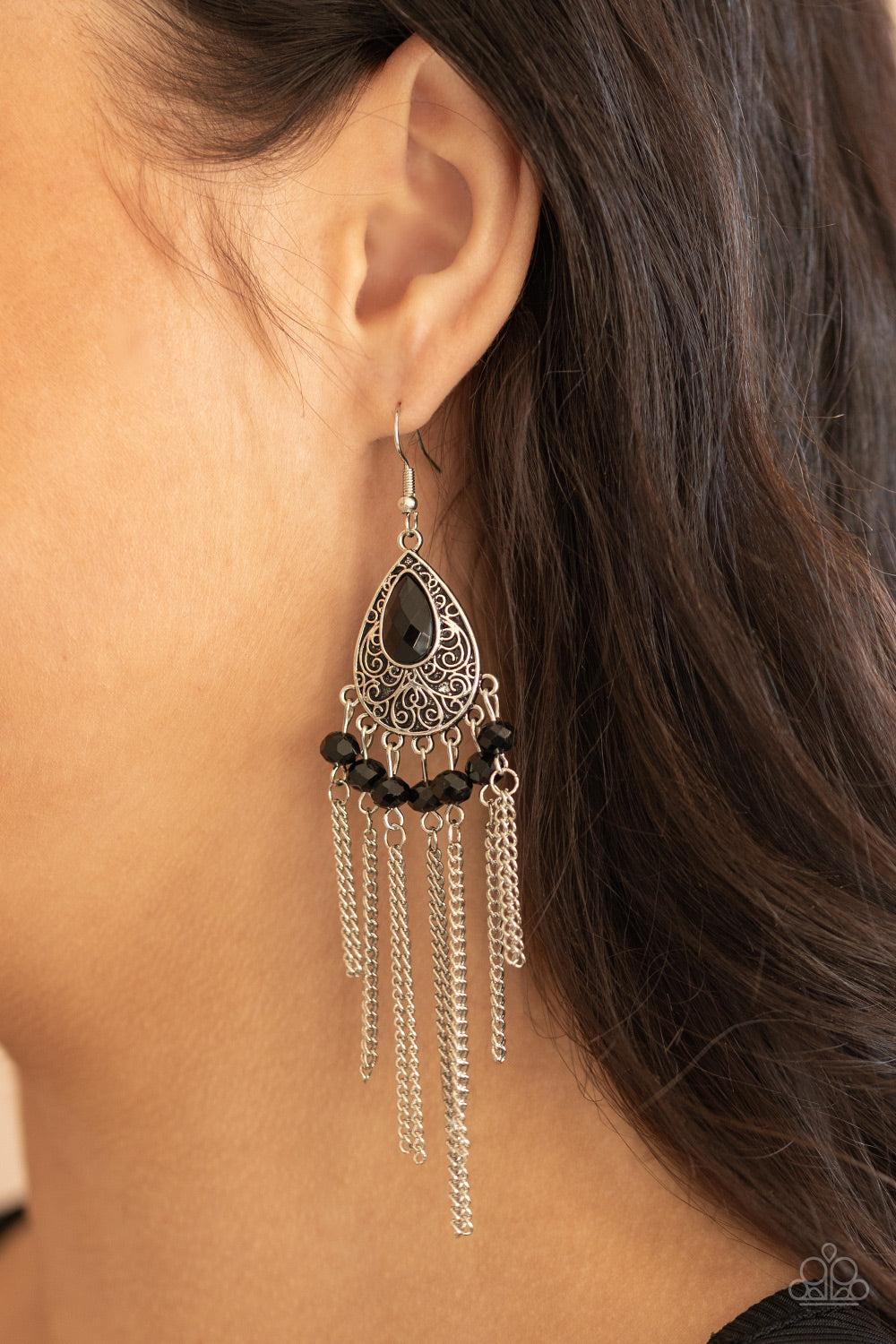 Paparazzi - Floating on HEIR - Black Earrings #1856