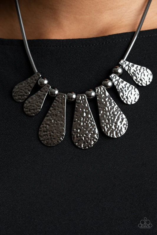 Paparazzi - Gallery Goddess - Black Necklace #0053