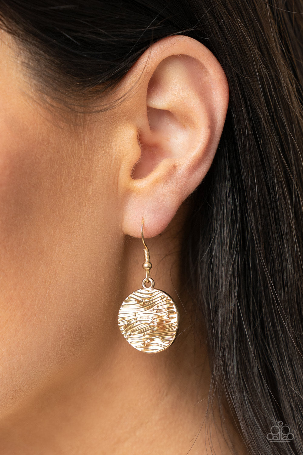 Paparazzi Accessories - Circulating Shimmer - Blue Necklace #0391