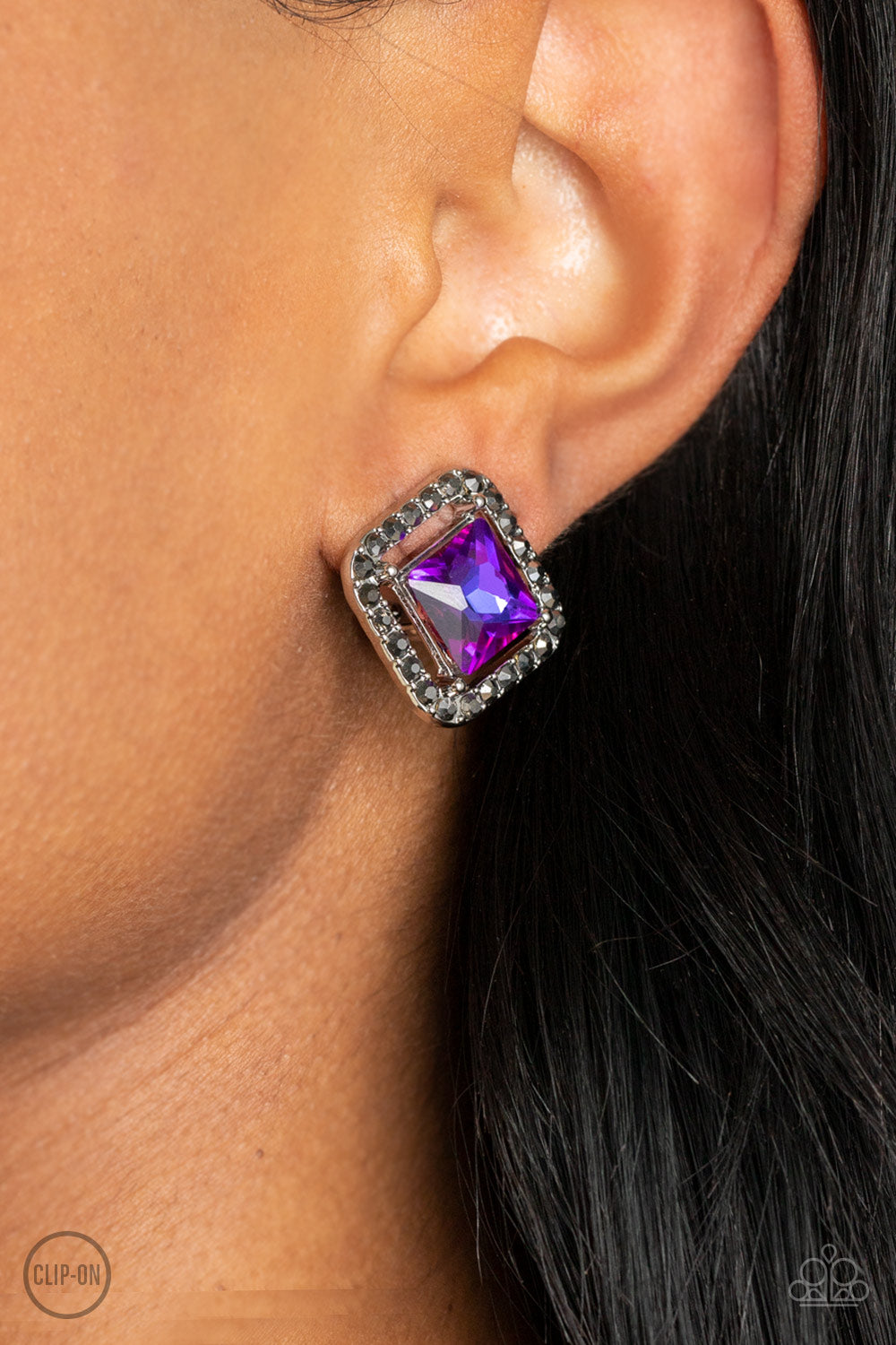 Paparazzi - Cosmic Catwalk - Purple Earrings #1911