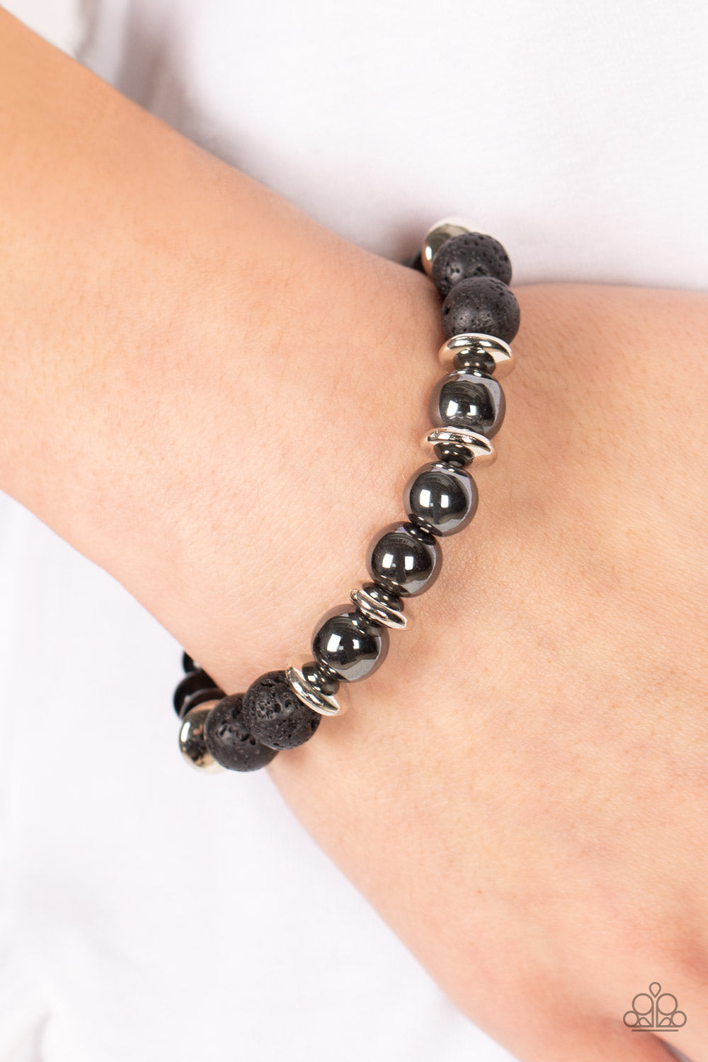 Paparazzi - Mega Metamorphic - Black Bracelet #1015