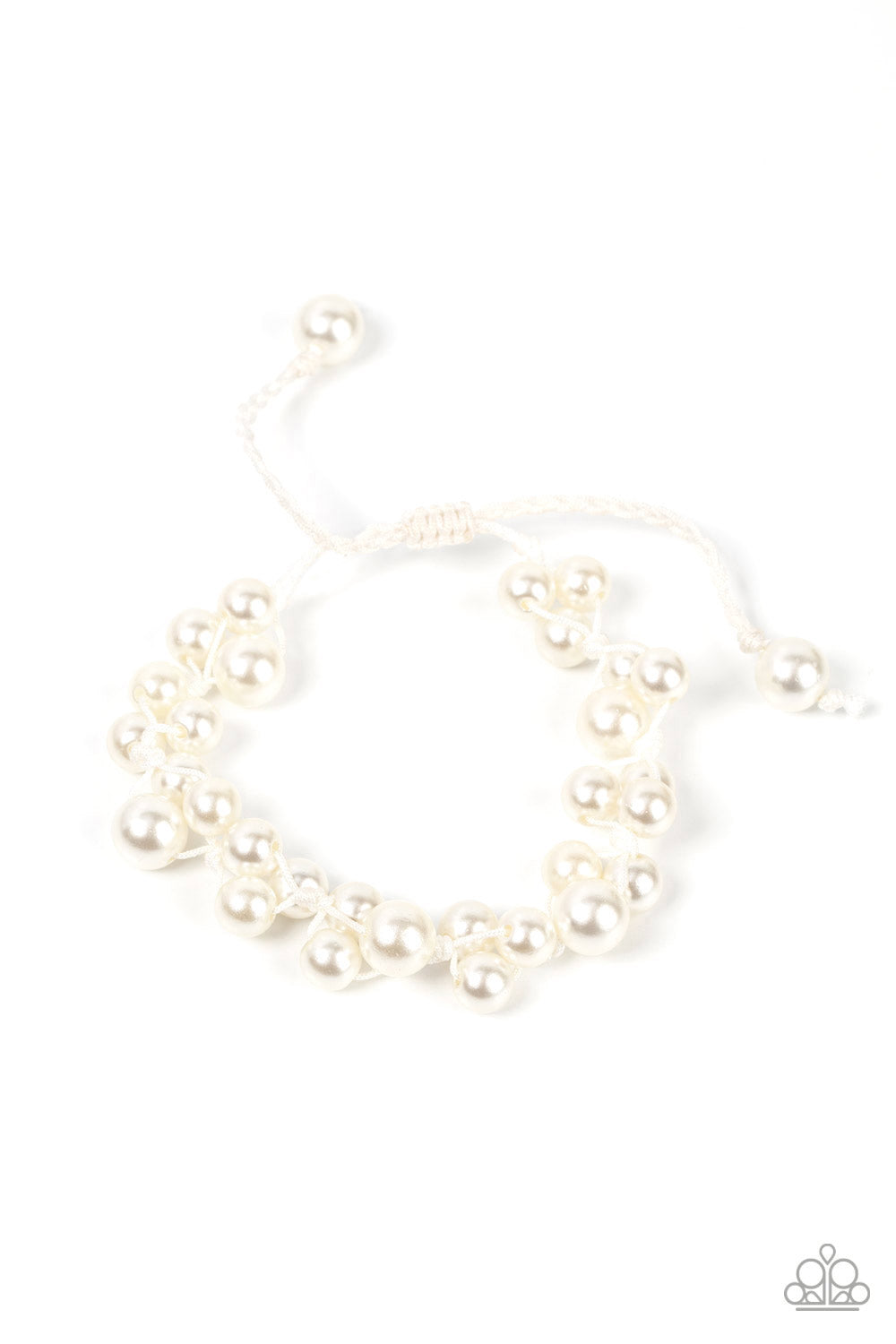 Paparazzi Accessories - Vintage Versatility - White Bracelet #1037
