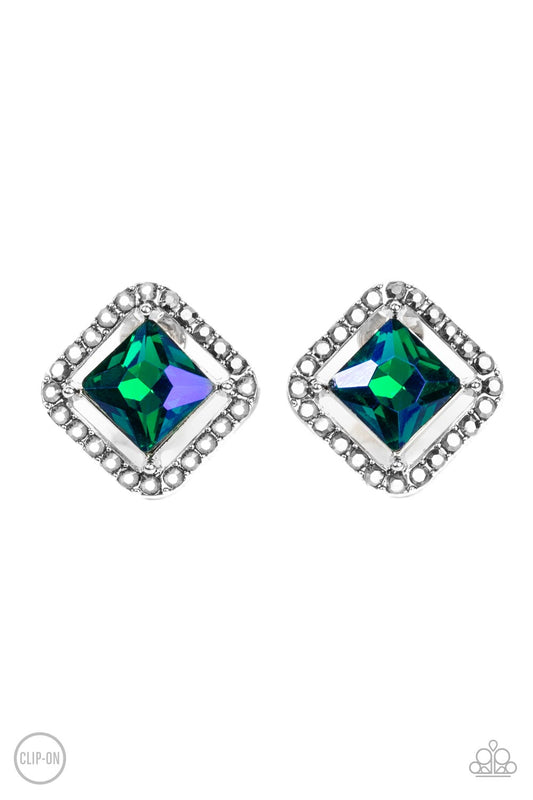 Paparazzi - Cosmic Catwalk - Green Earrings #1923