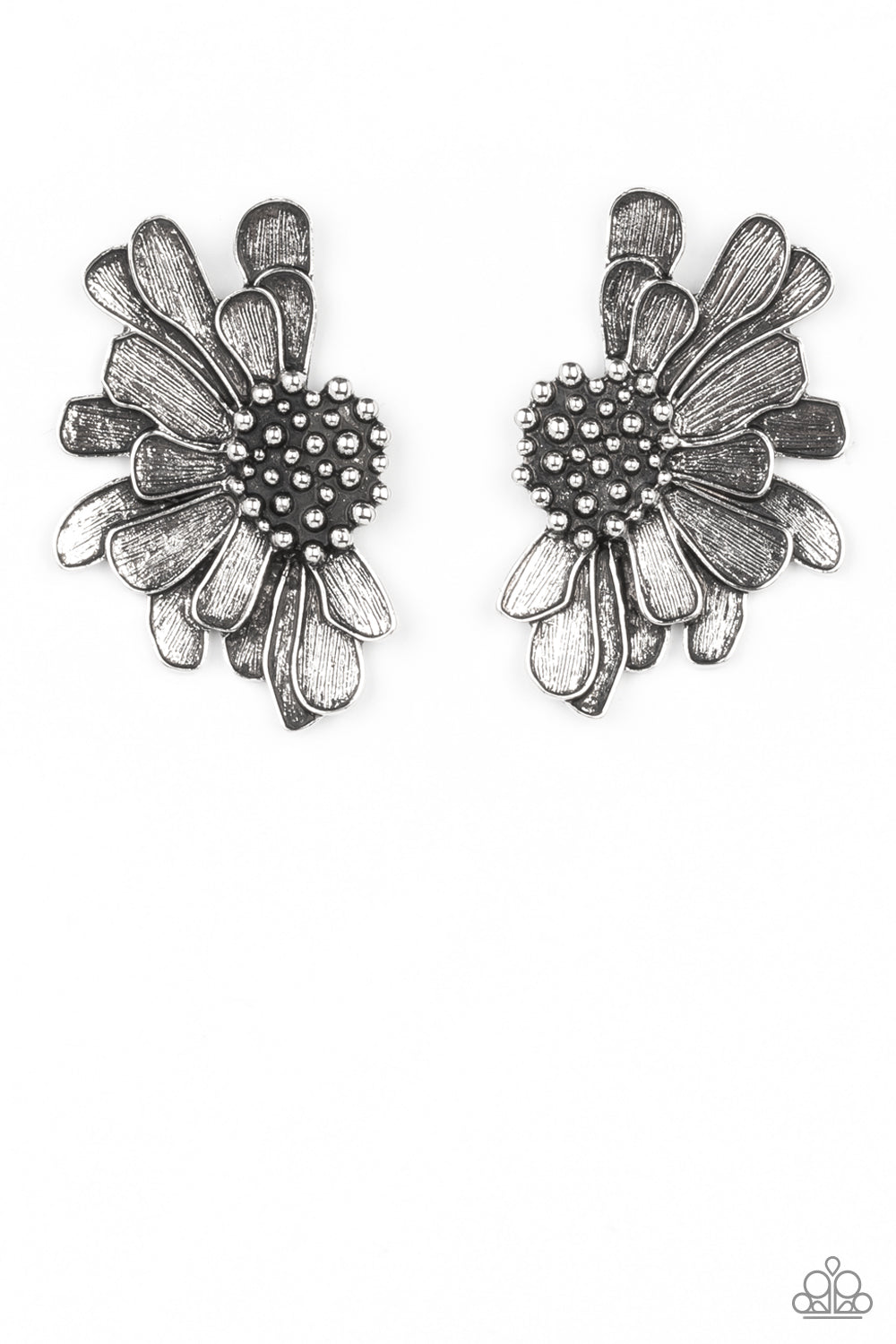 Paparazzi - Farmstead Meadow - Silver Earrings #1762