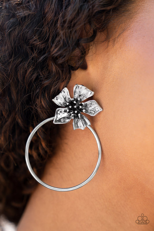 Paparazzi - Buttercup Bliss - Silver Earrings #1904