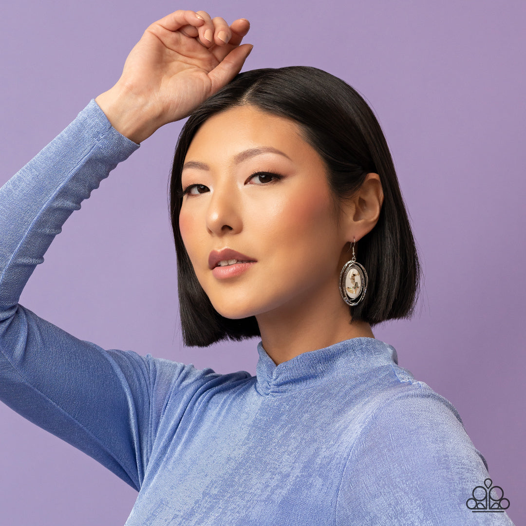 Paparazzi - Ocean Floor Oracle - White Earrings #2022