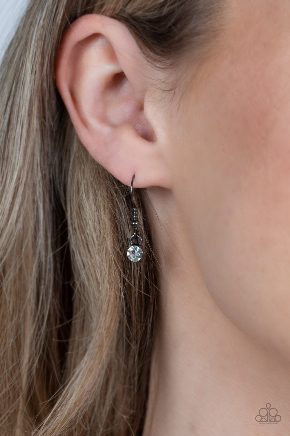 Paparazzi - Shimmering Song - Black Necklaces #2103