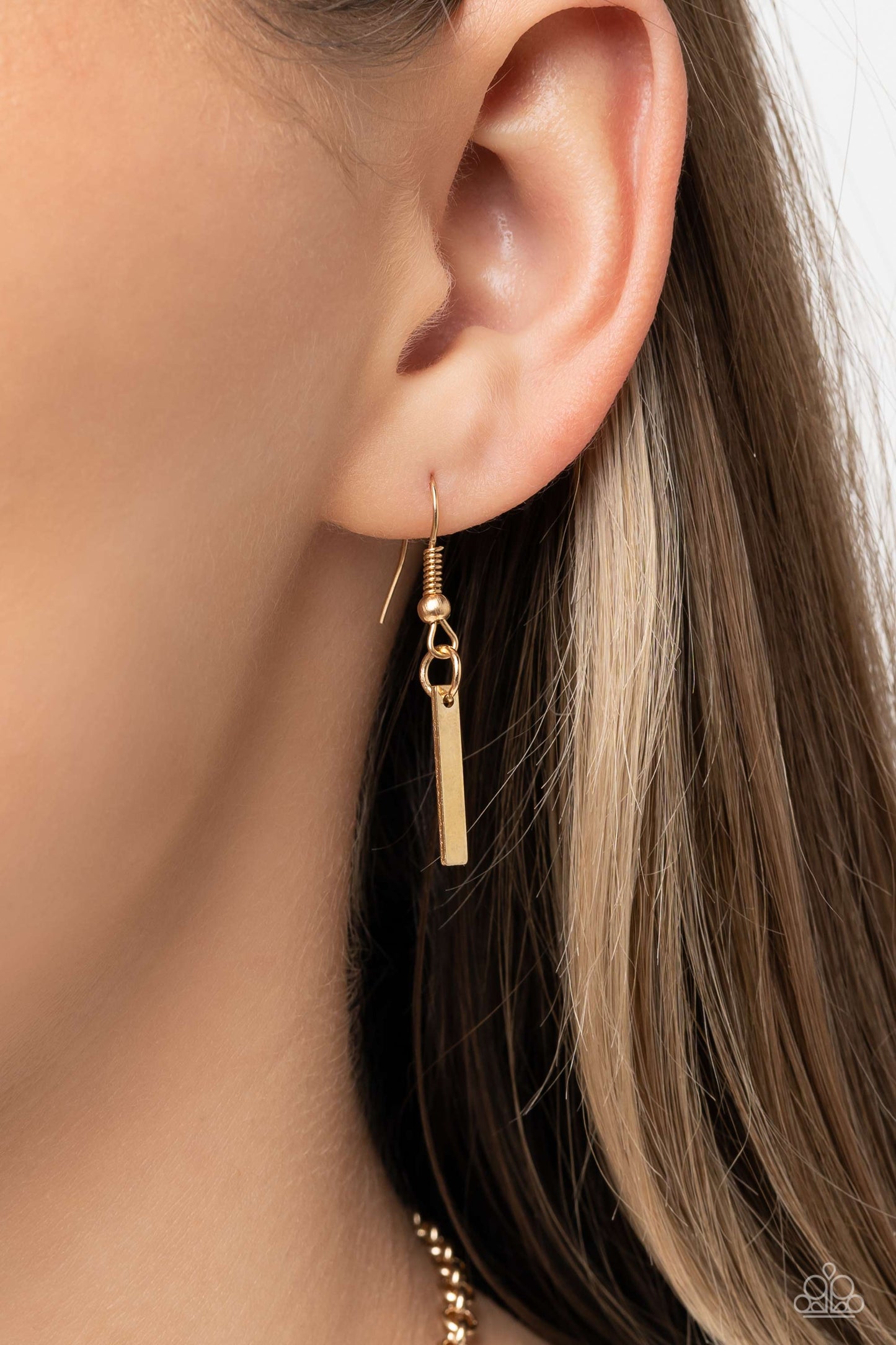 Paparazzi - Cue the Chandelier - Gold Necklaces #2167