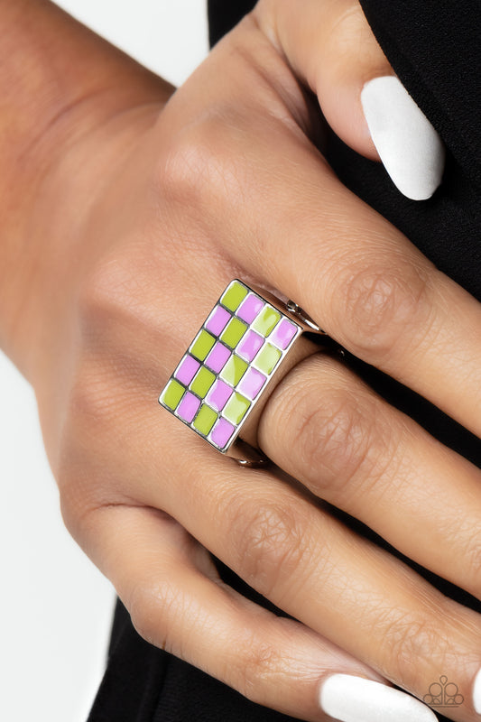 Paparazzi - Checkerboard Craze - Green Rings #R035