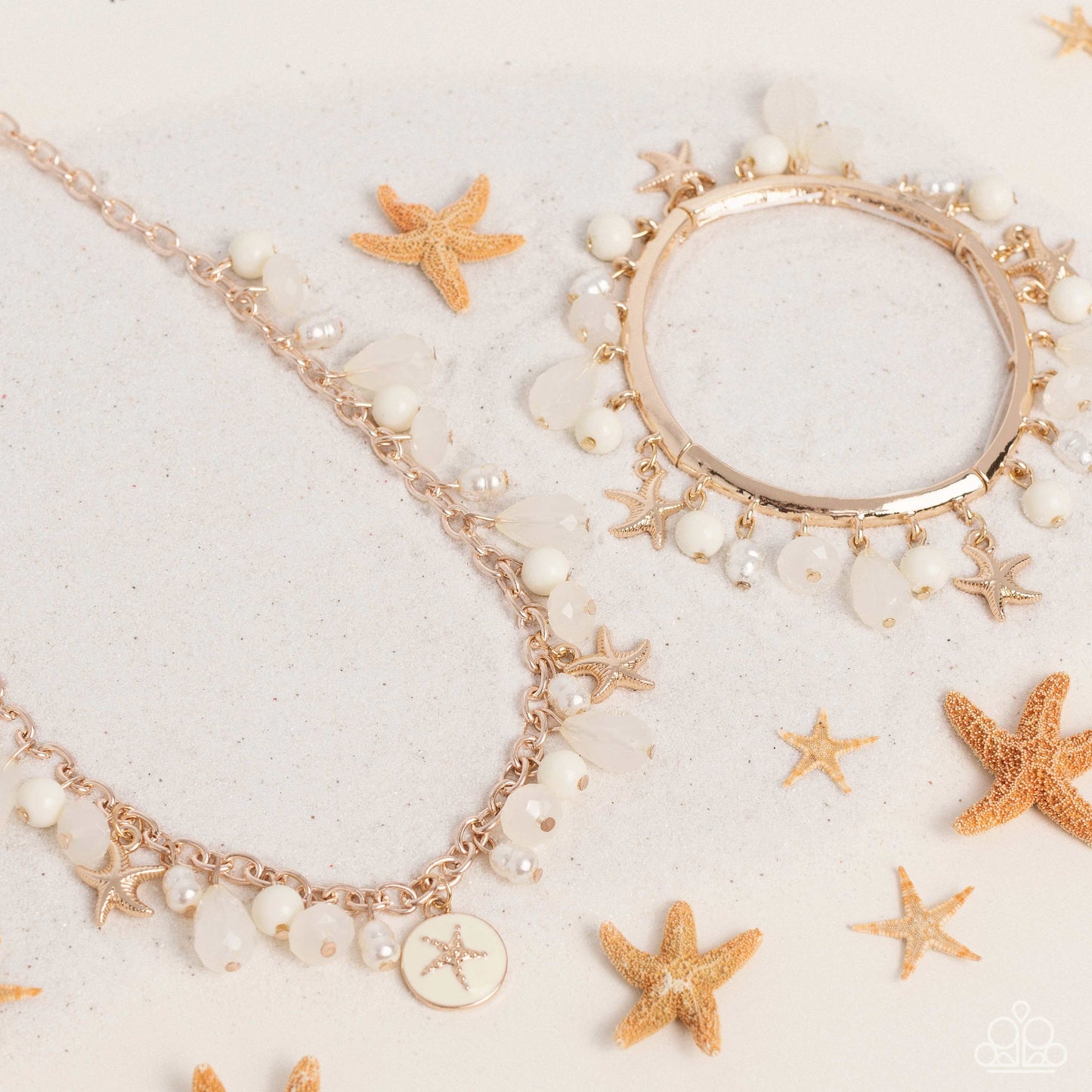 Paparazzi - Surfer Serenade - Gold Necklaces #2128