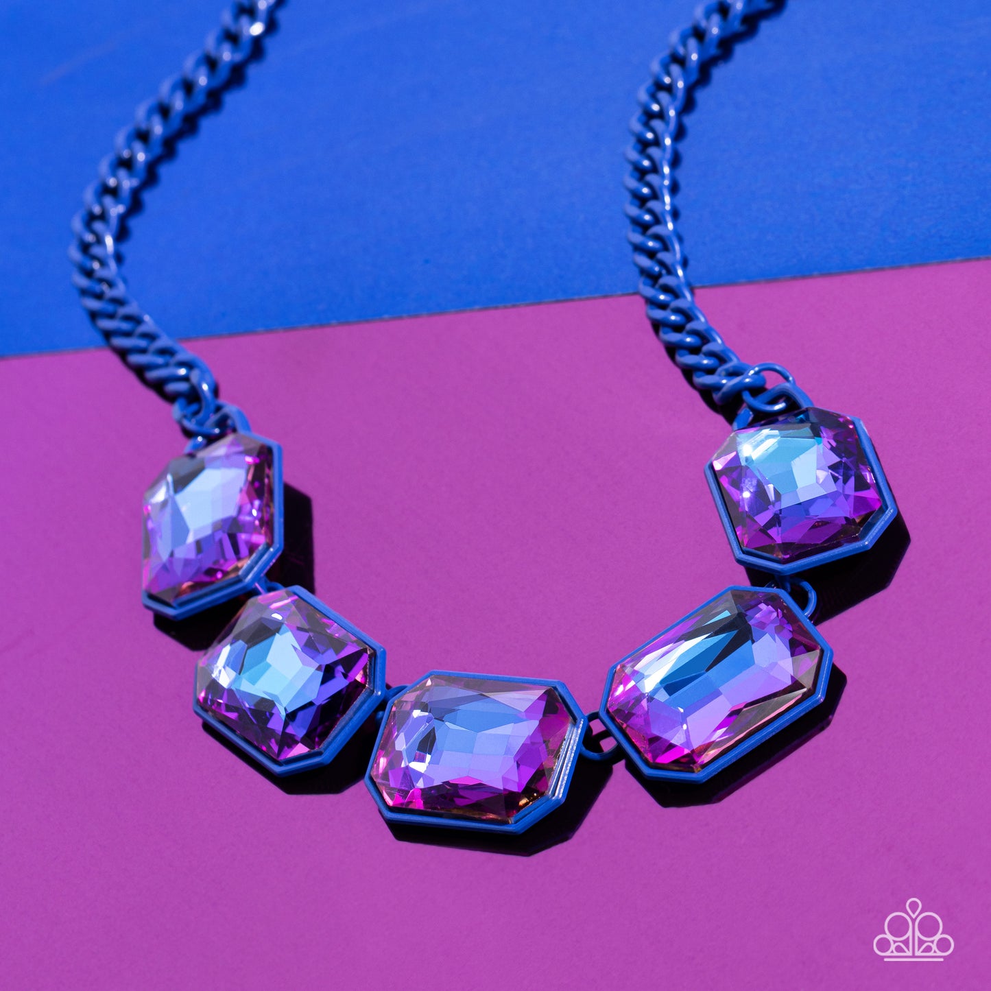 Paparazzi - Emerald City Couture - Blue Necklaces #2136