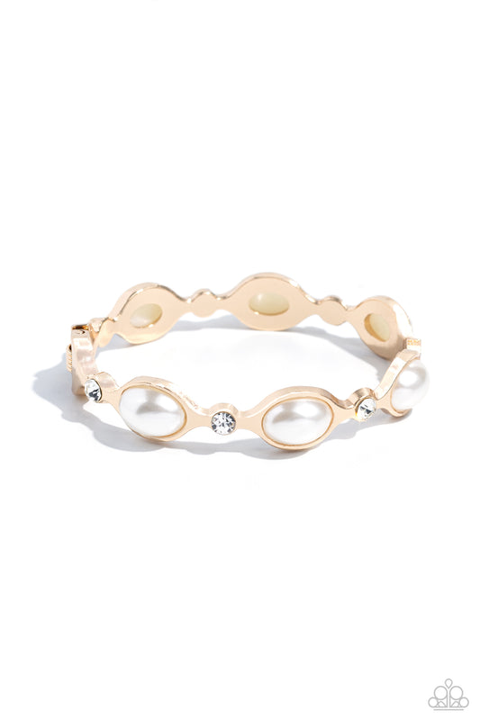 Paparazzi - Are You Gonna Be My PEARL? - Gold Bracelets #0597