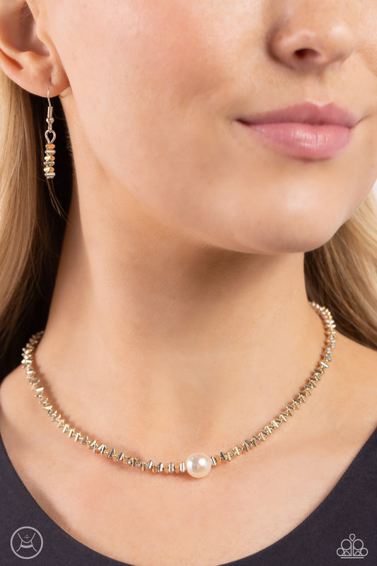 Paparazzi - Tasteful Triangles - Multi Necklaces #2183