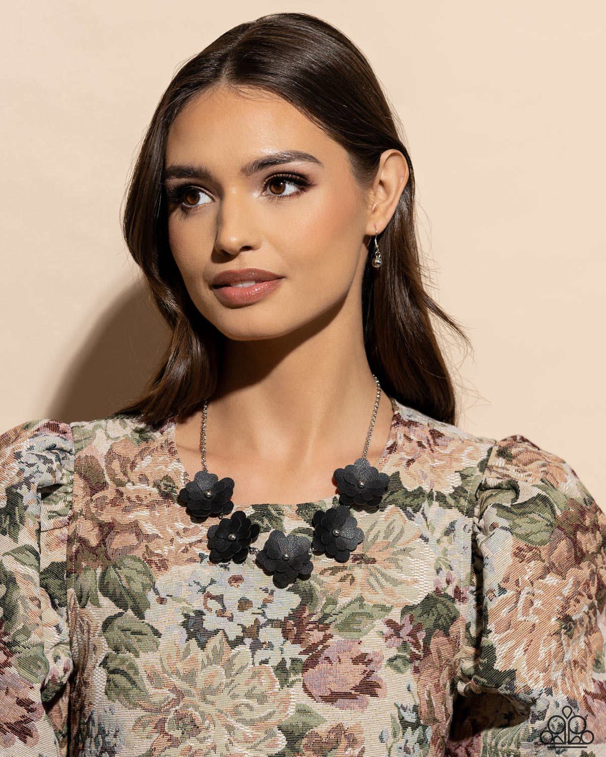 Paparazzi - Balance of FLOWER - Black Necklaces #2334