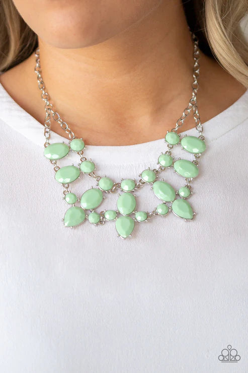 Paparazzi - Goddess Glow - Green Necklace #0110