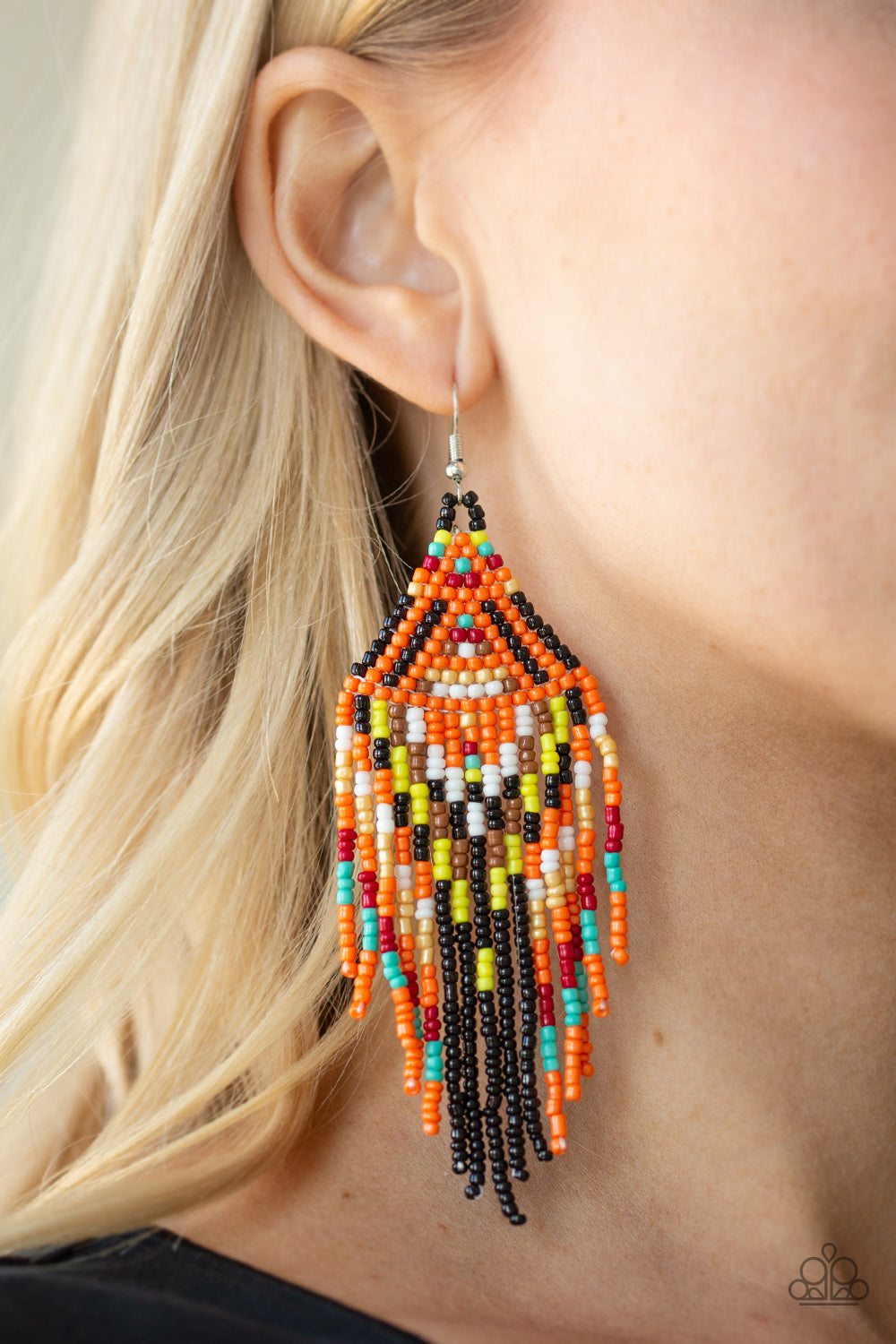Paparazzi - Boho Blast - Black Earrings  #0910