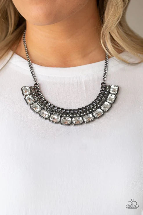 Paparazzi - Killer Knockout - Black Necklace  #2115