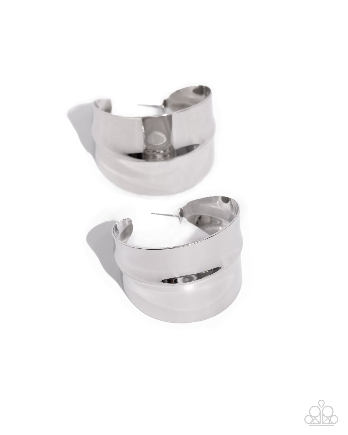 Paparazzi - Antiqued Adventure - Silver Earrings  #2277