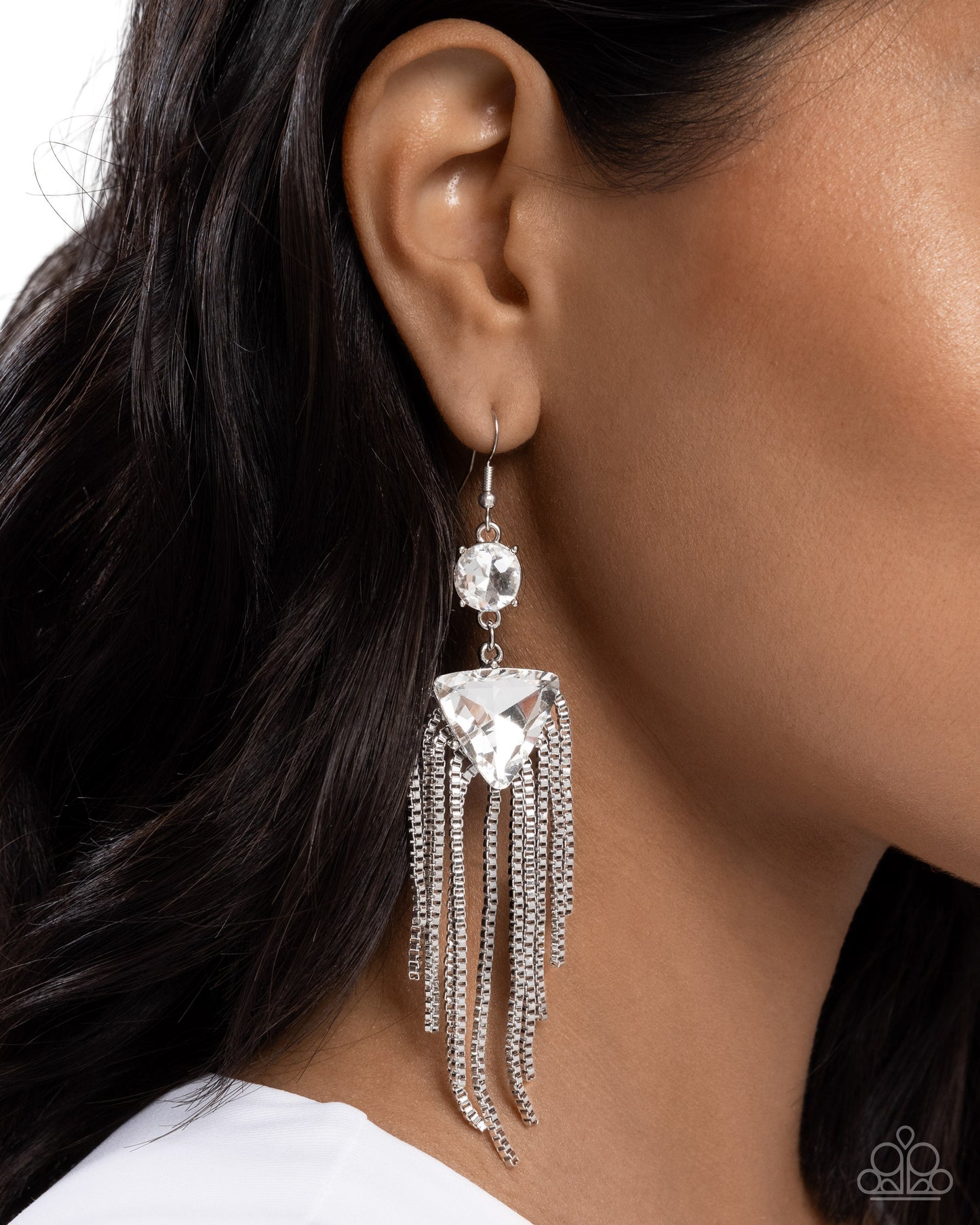 Paparazzi - Maven Musings - White Earrings  #2298