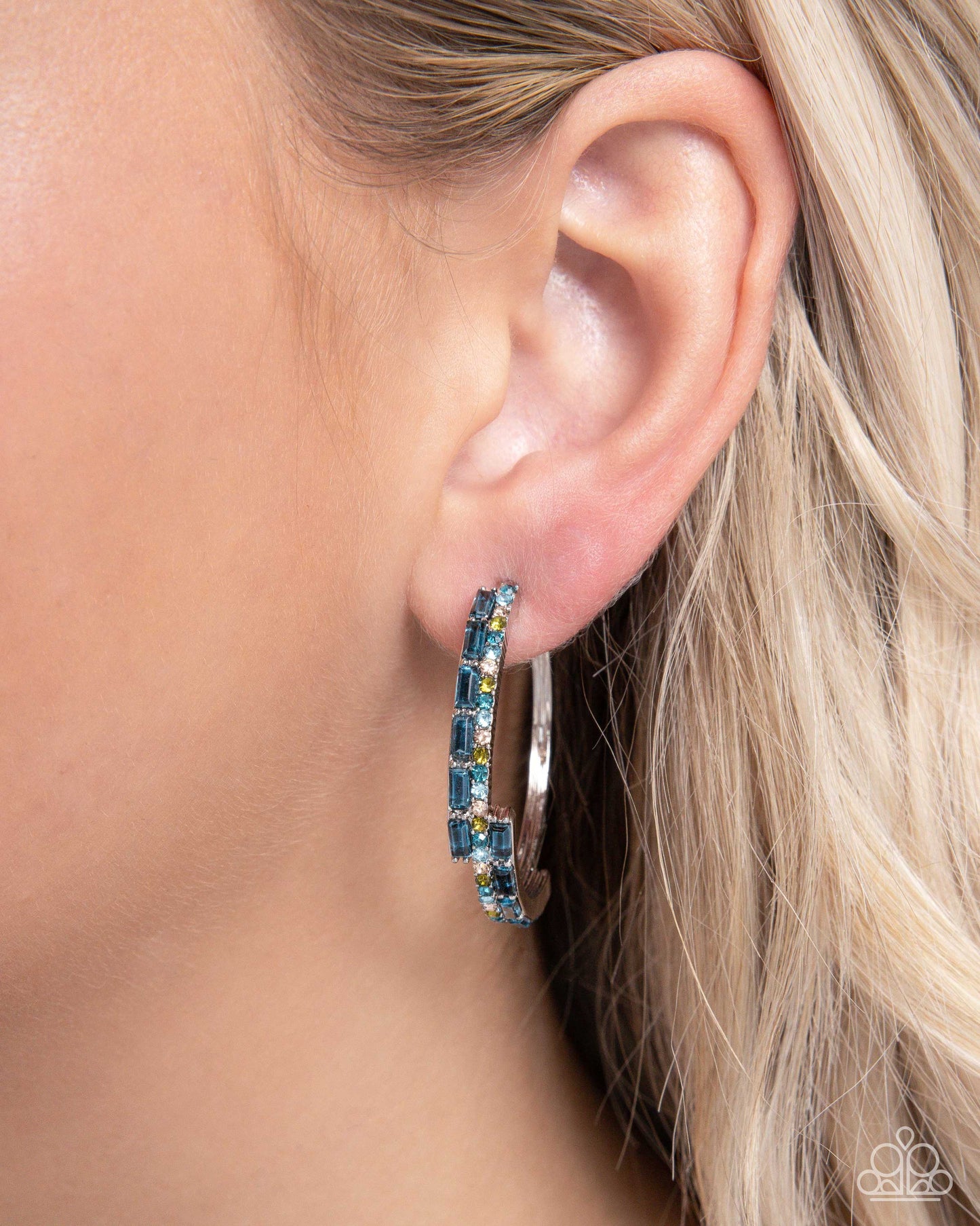 Paparazzi - Ritzy Reputation - Blue Earrings #0851