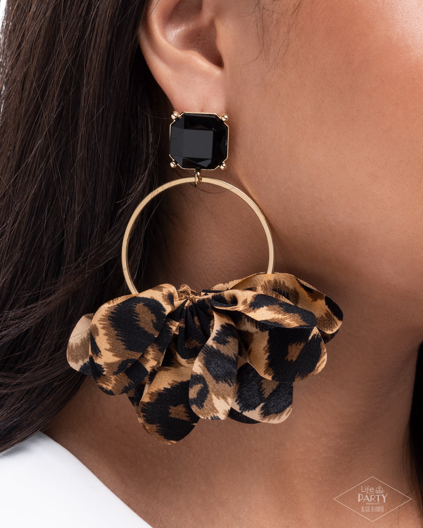 Paparazzi - Charming Cheetah - Gold Earrings #2496