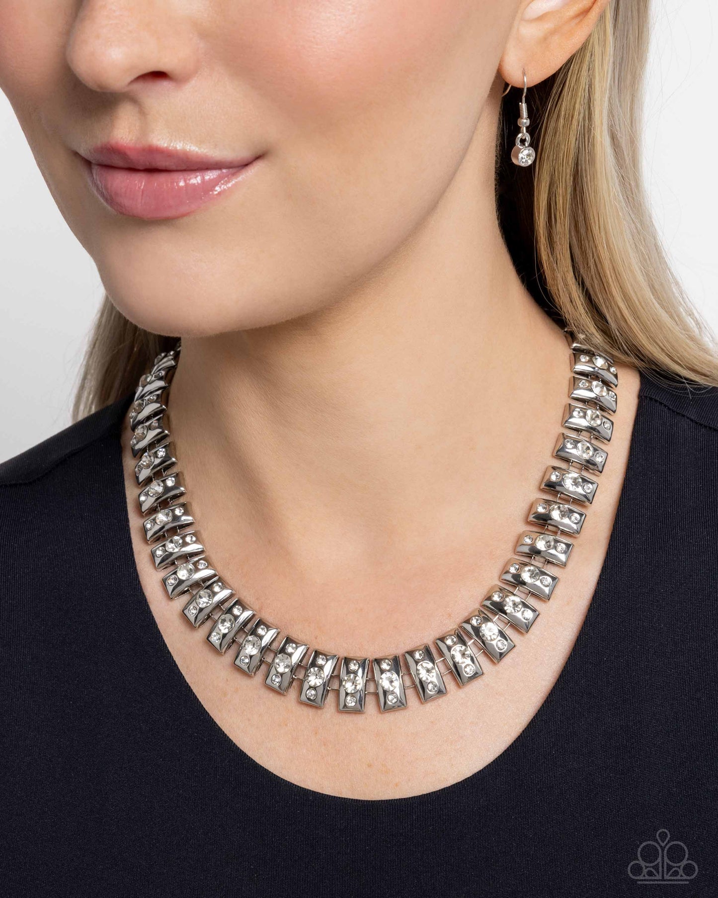 Paparazzi - Officially Opulent - White Necklaces  #0292