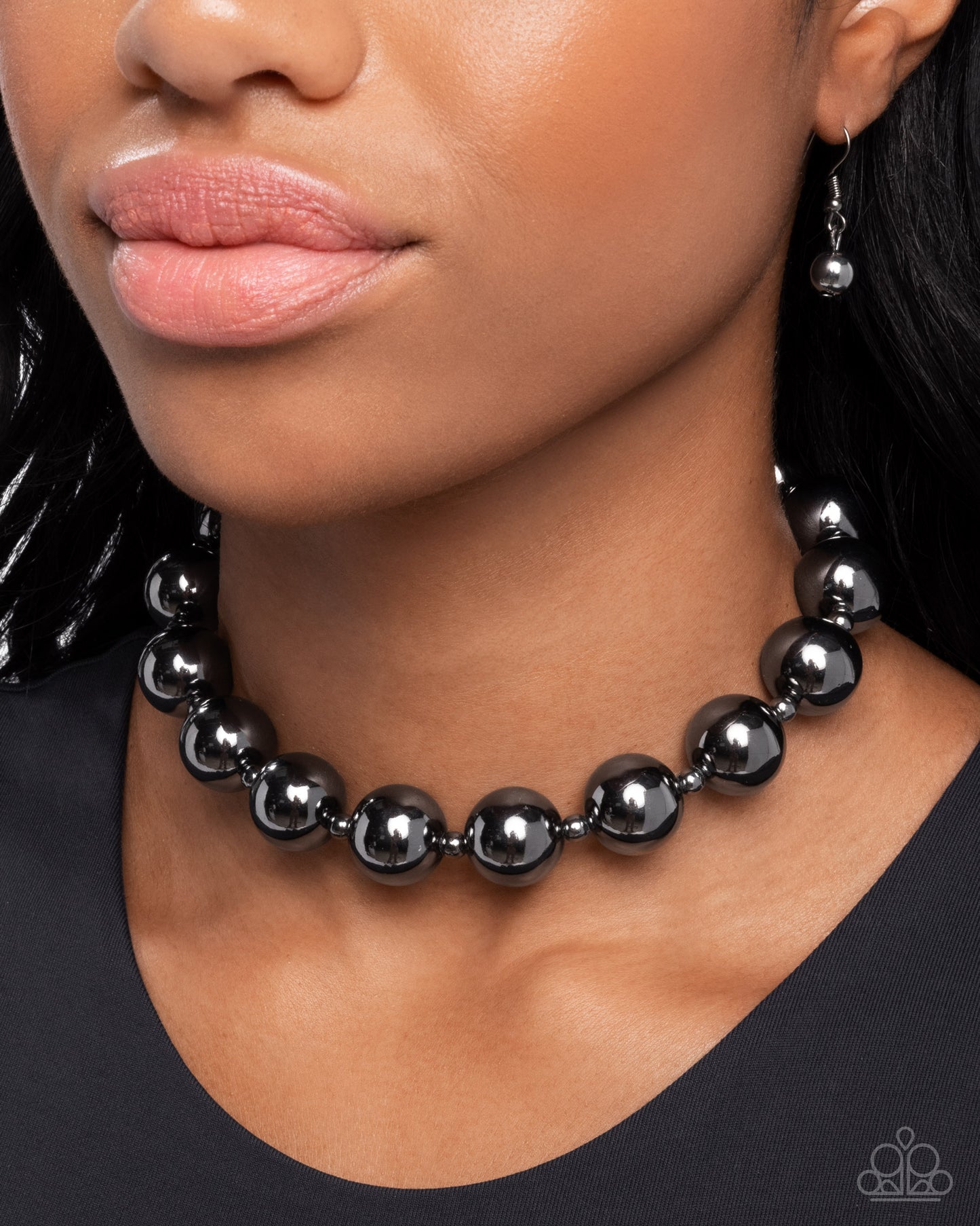 Paparazzi - Flattery Will Get You Everywhere - Black Necklaces #N520