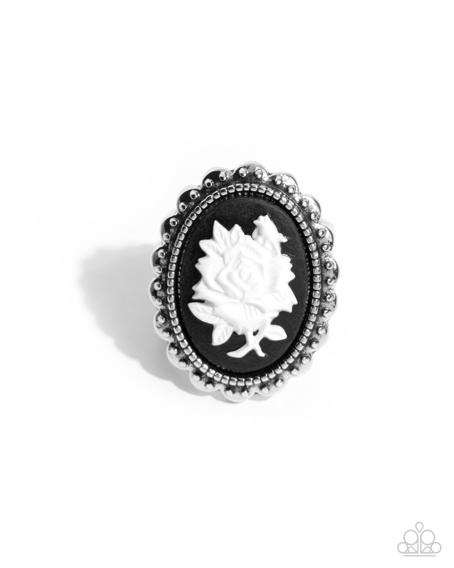Paparazzi - Beautiful Bloom - White Rings  #R115