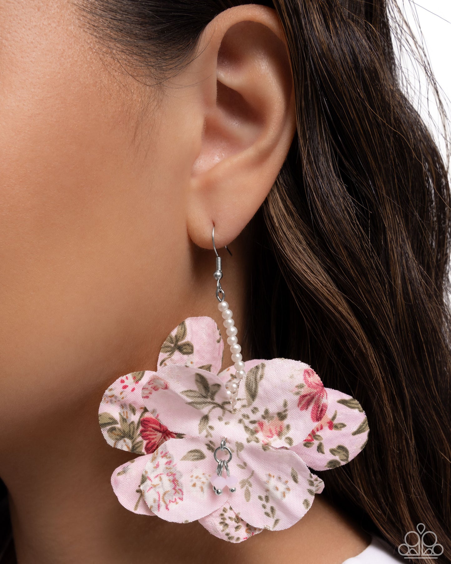 Paparazzi - Flourishing Fantasia - Pink Earrings #2480