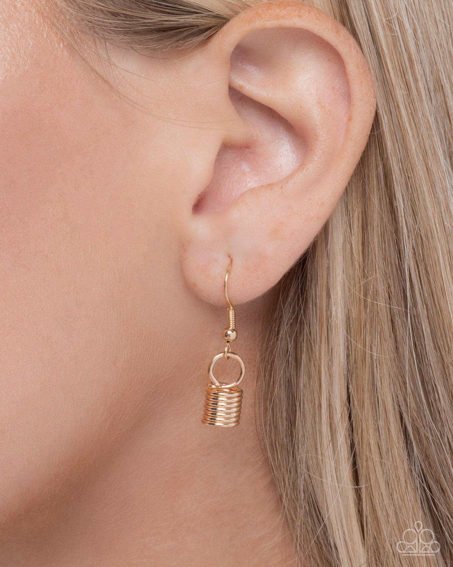 Paparazzi - Carefree Coils - Gold Necklaces #0047