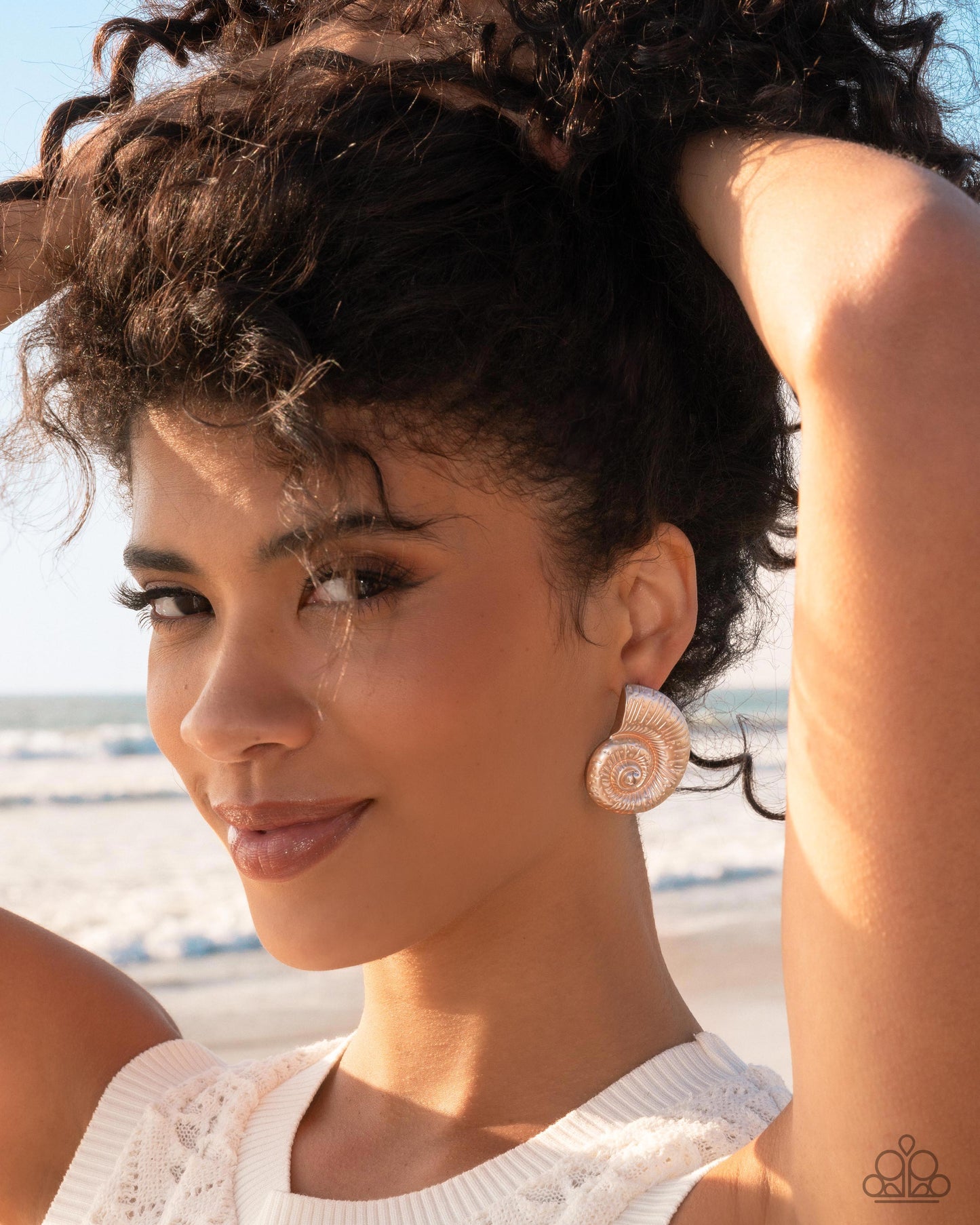 Paparazzi - Chill Conch - Orange Earrings  #2459