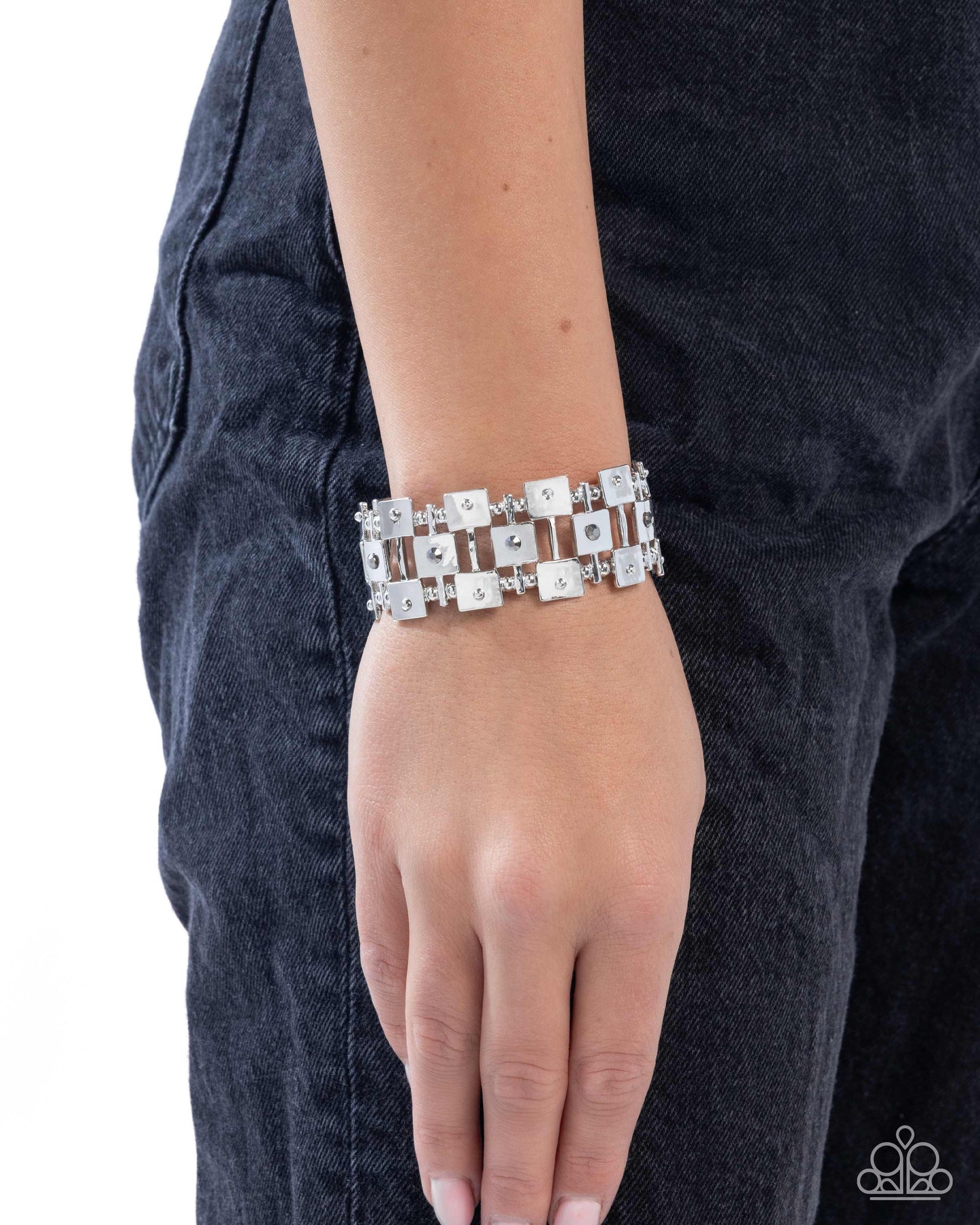 Paparazzi - Puzzling Persistence - Silver Bracelets #B222