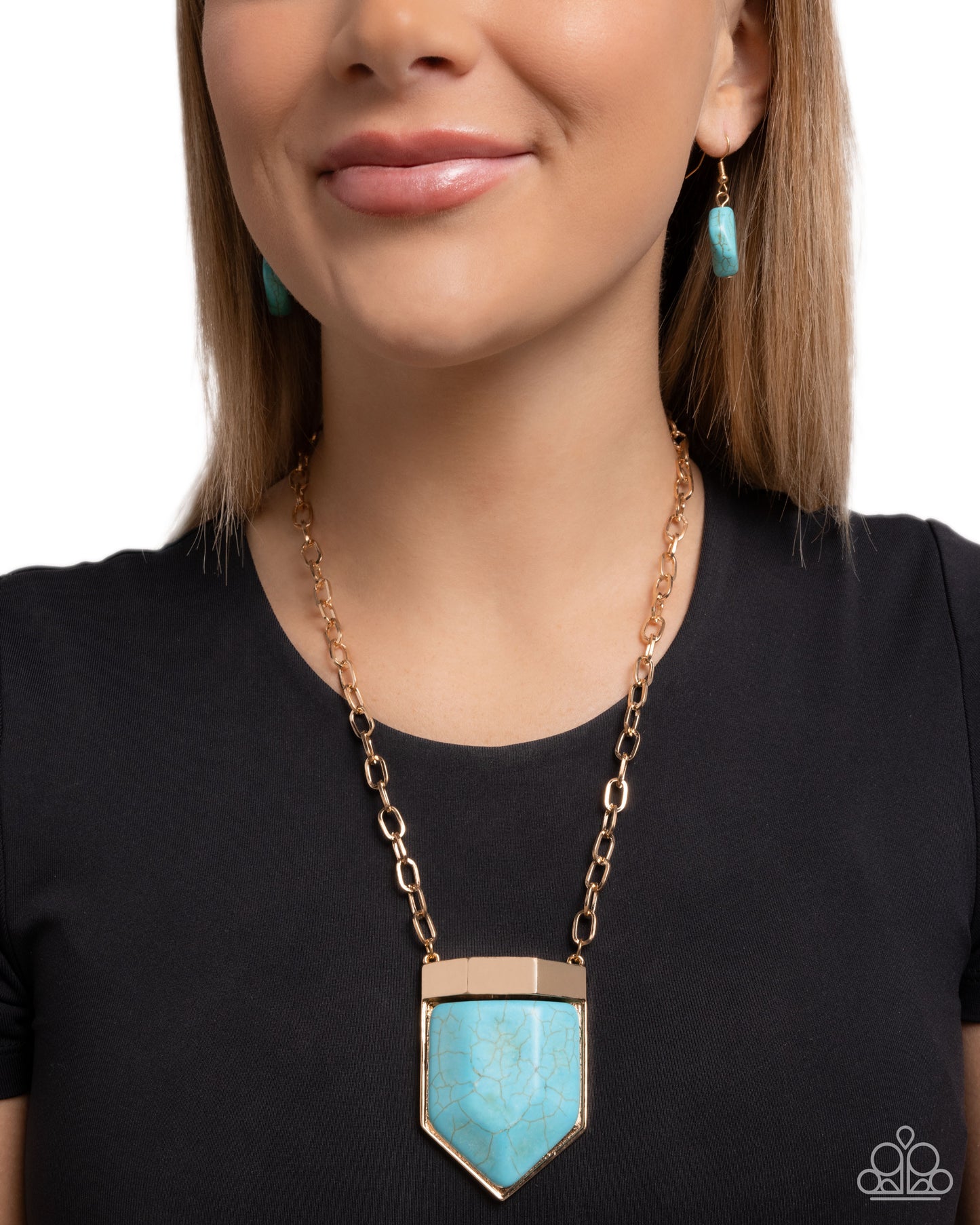 Paparazzi - Pendant Passage - Gold Necklaces #1472