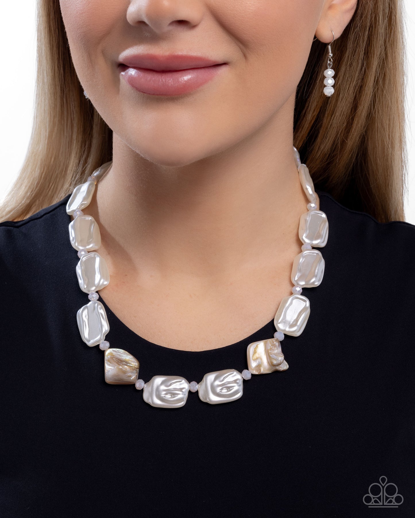 Paparazzi - Crimped Collage - White Necklaces #N511