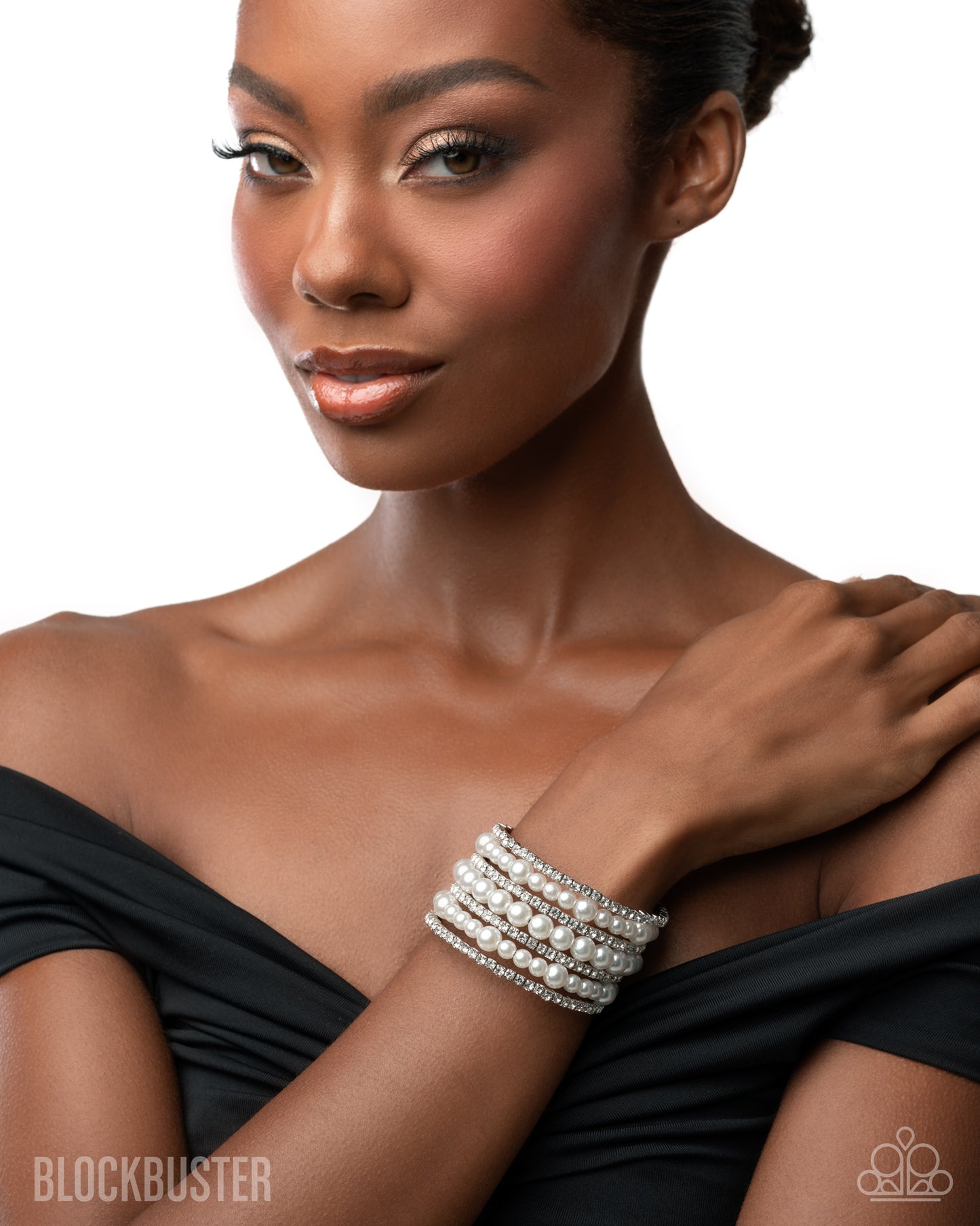 Paparazzi - Finalized Flair - White Bracelets #B224