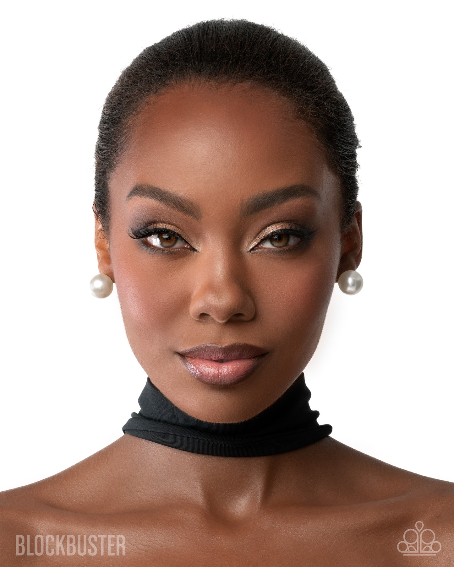 Paparazzi - Preppy Princess - White Earrings  #2491