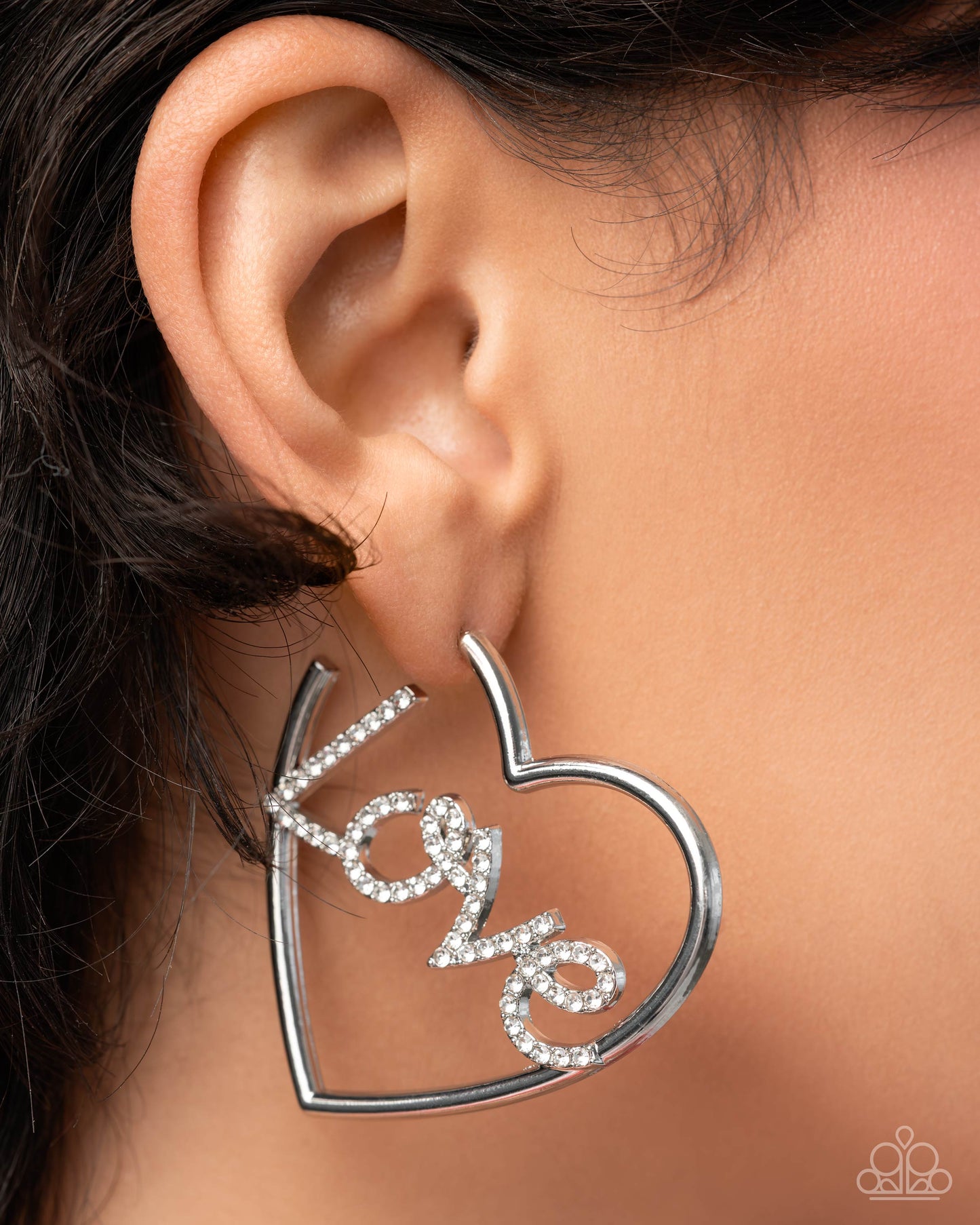 Paparazzi - Lovely Cadence - White Earrings #2495