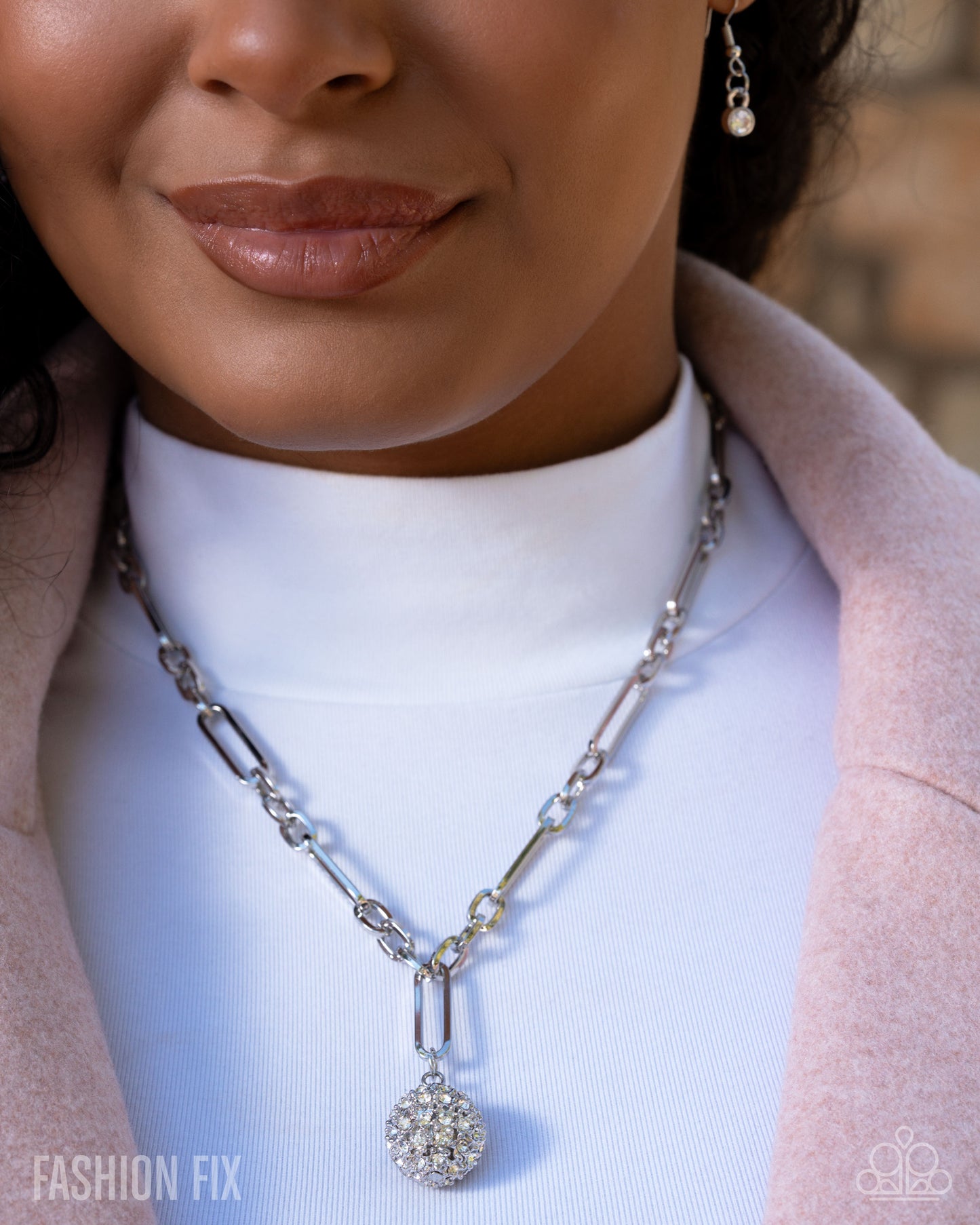 Paparazzi - Independent Ideology - White Necklace  #N506
