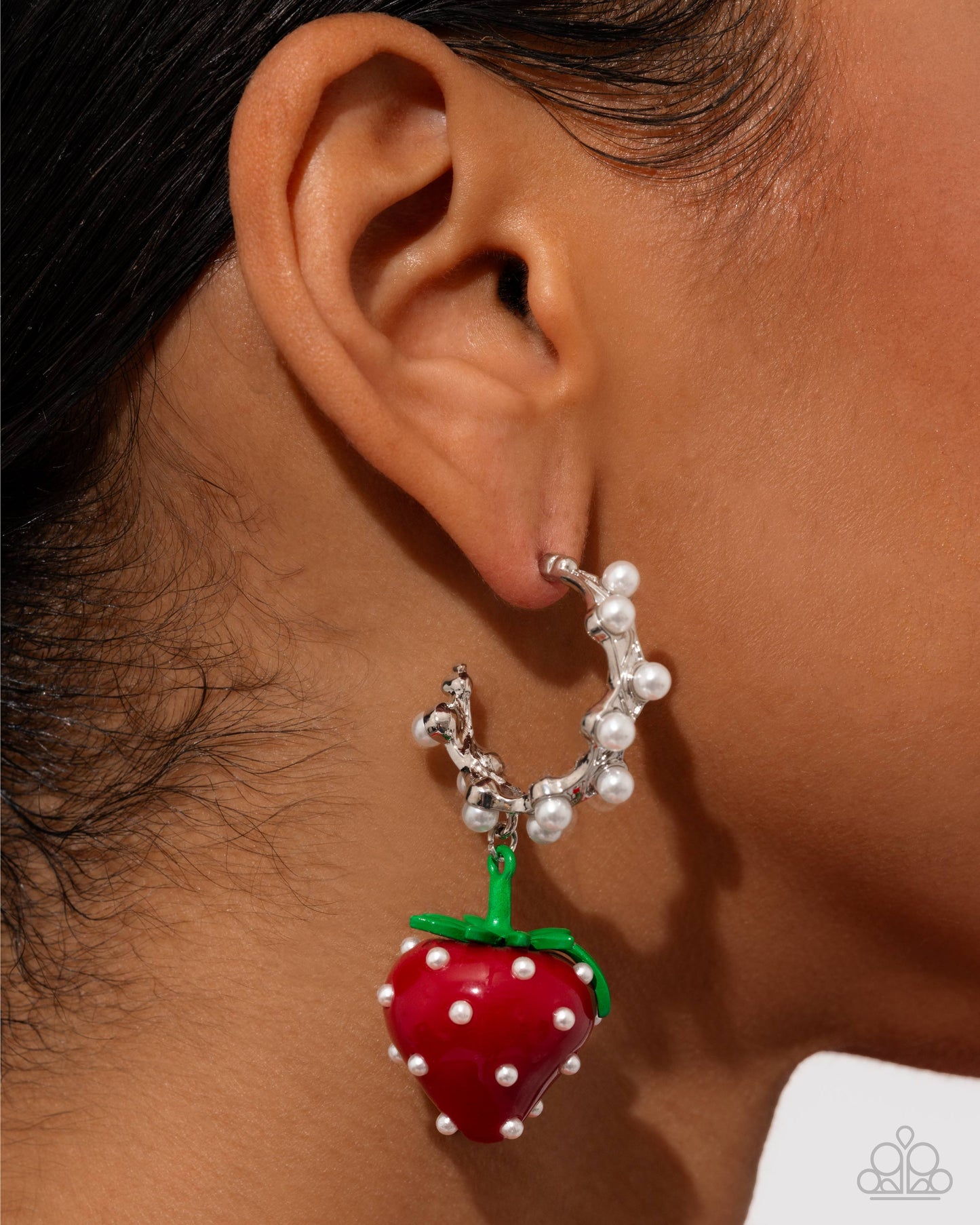 Paparazzi - Strawberry Picnic - Red Earrings #0700