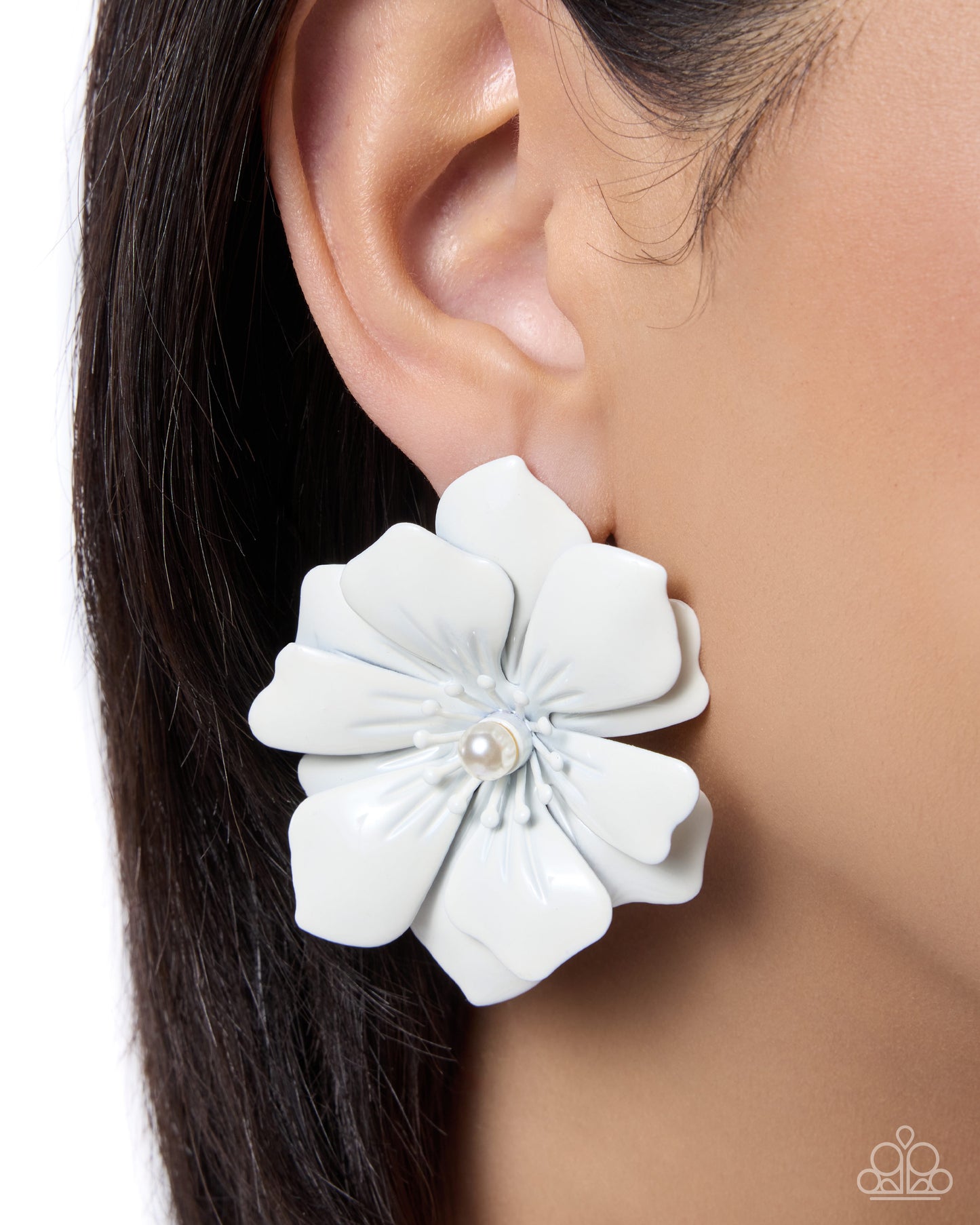 Paparazzi - Floral Fortitude - White Earrings #0786